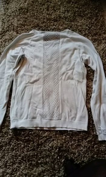 Pull Blanc avec broderie