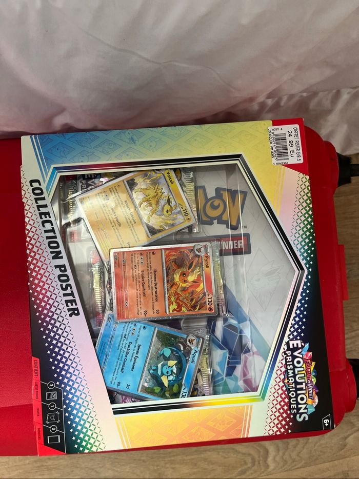 Lot de 4 Coffret poster Pokémon 8.5 évolution prismatique neuf scellé