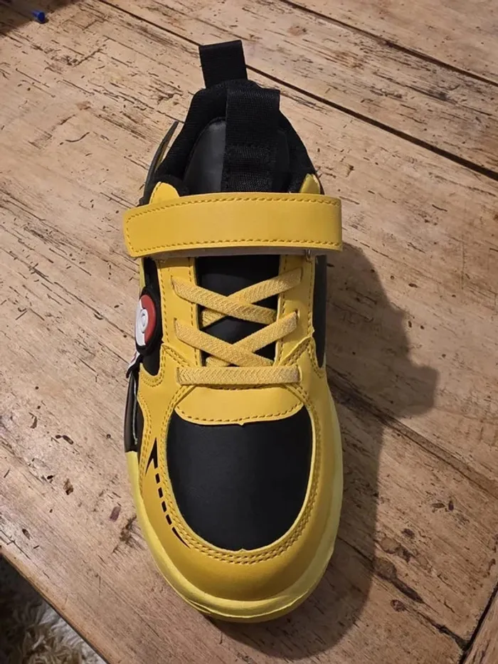 Baskets Pikachu Pokémon - Taille 28 - NEUVES - photo numéro 9