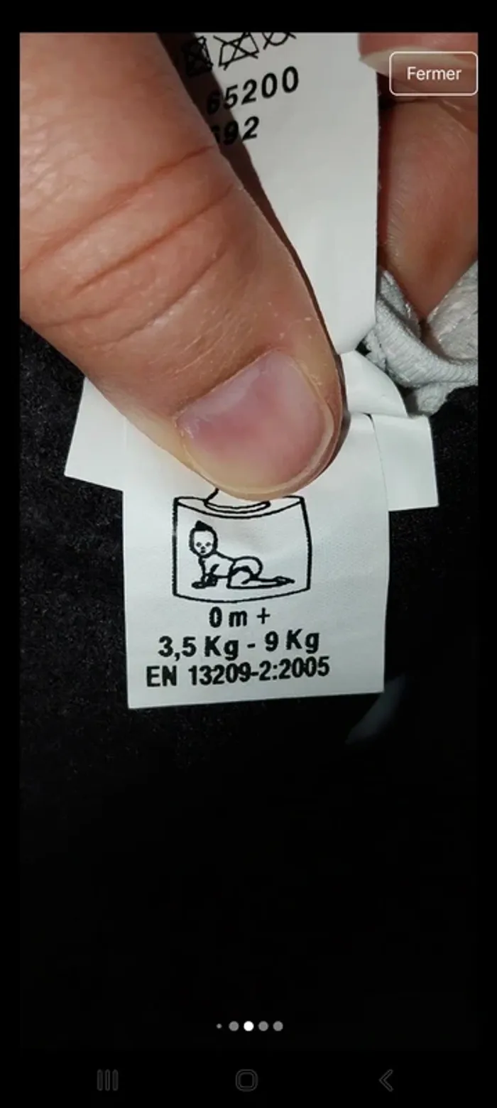 Porte bébé Chicco Black Label noir et blanc. Excellent état. Taille 0+ de la naissance à 9kg. - photo numéro 6
