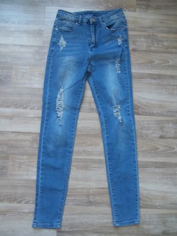Jean troué Shein XS