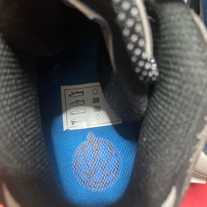 Nike air more uptempo GS (5Y/37.5) - photo numéro 4