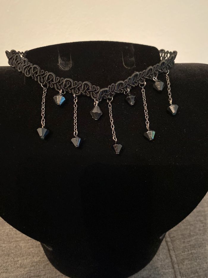 Collier lacet de cou - photo numéro 2
