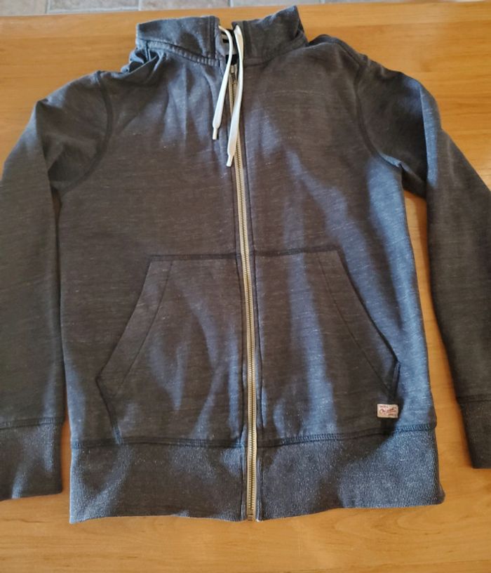 Veste à capuche