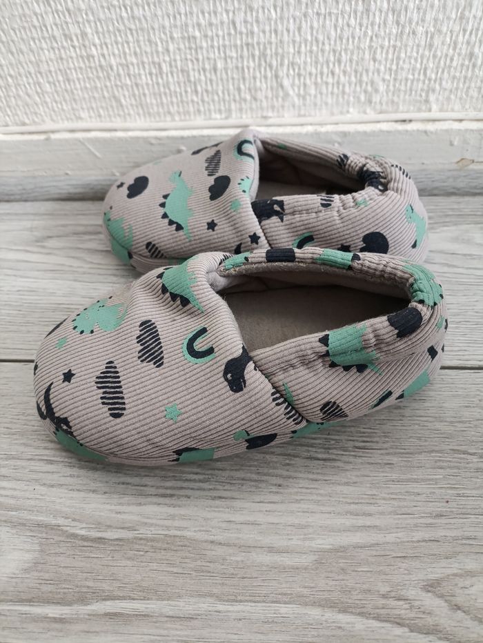 Chausson dinosaure - photo numéro 2