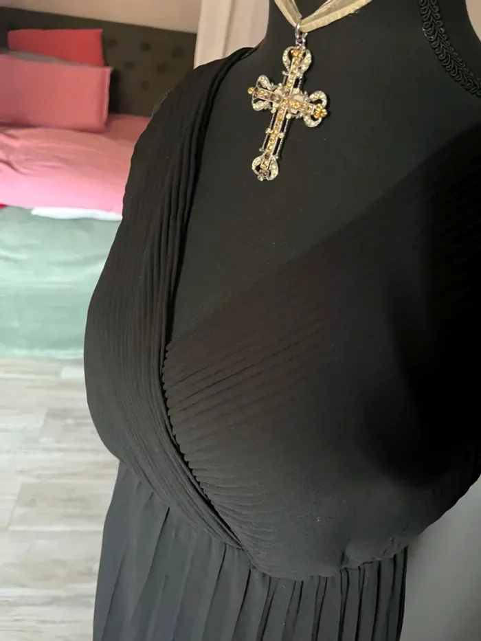 Robe longue noire - photo numéro 4
