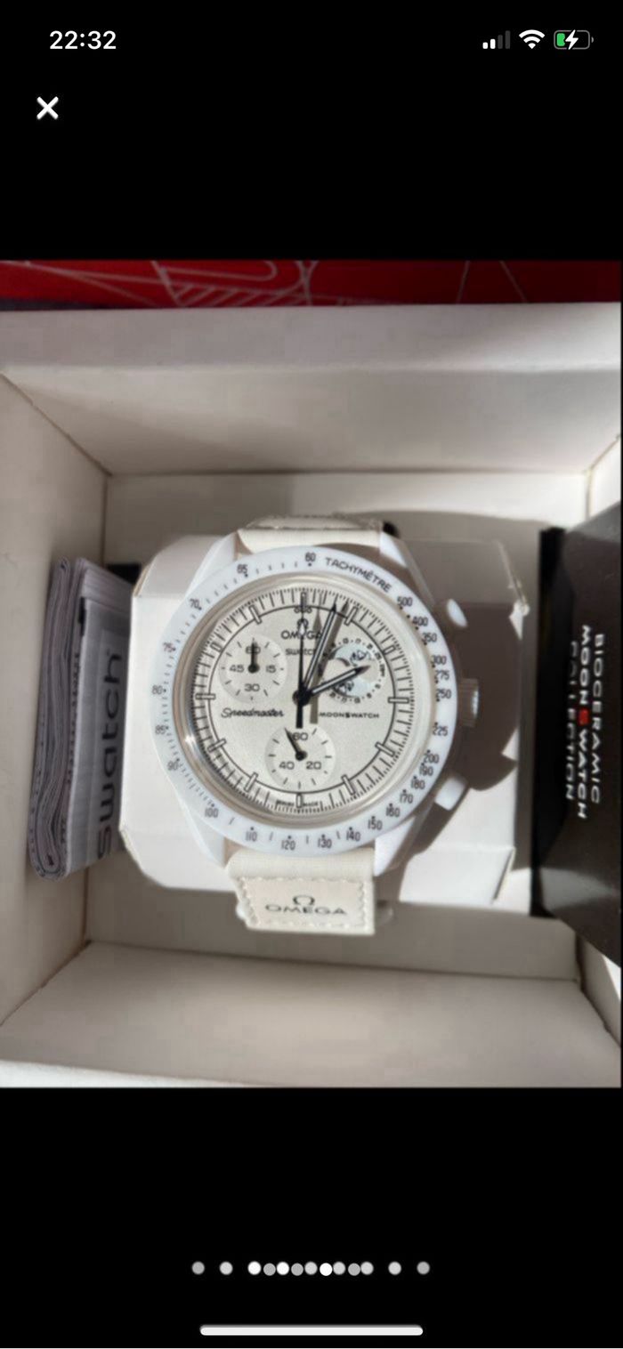 Omega X swatch moonswatch speedmaster mission to the moon phase snoopy edition, coloris white - photo numéro 3