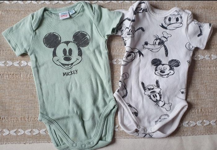 Lot de 5 bodies 3 mois - photo numéro 2