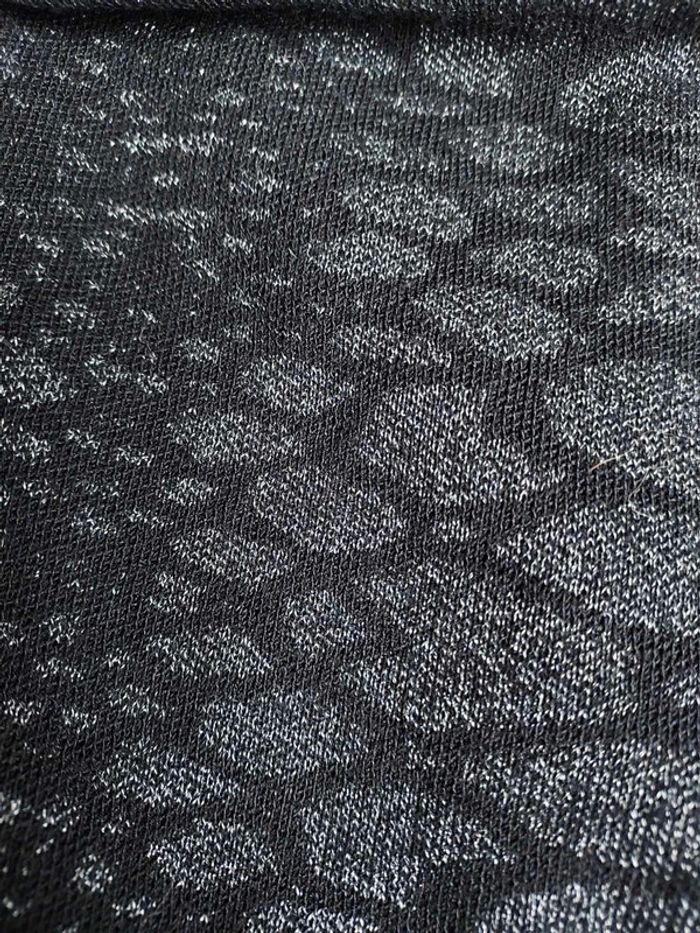 Joli pull Zara noir et argenté - photo numéro 3