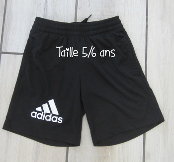 Short Adidas 5/6 ans