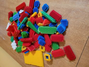 97 picots pour s'amurer à tout construire OXYBUL