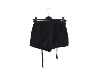 C60 short noir Shein S