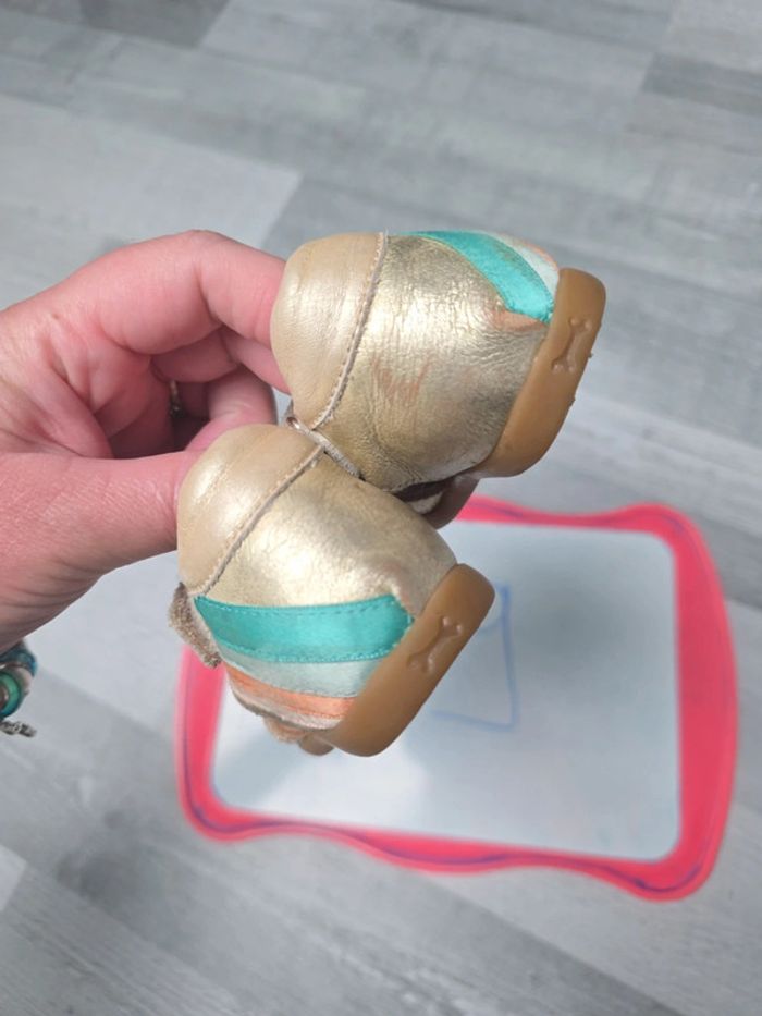 Claquette taille 19 - photo numéro 7