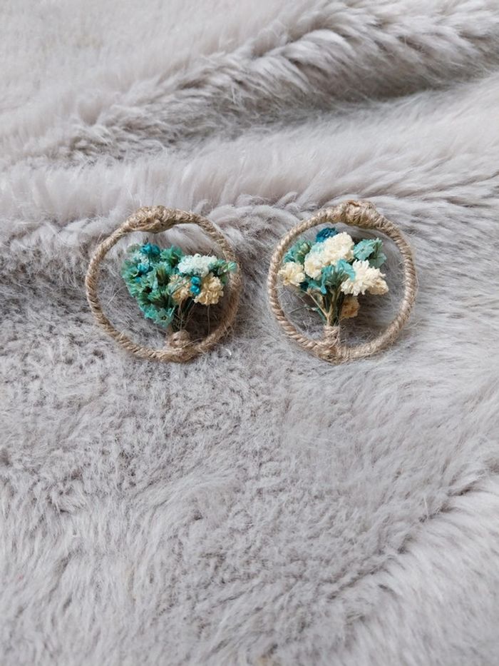Boucles d'oreilles fleurs séchées