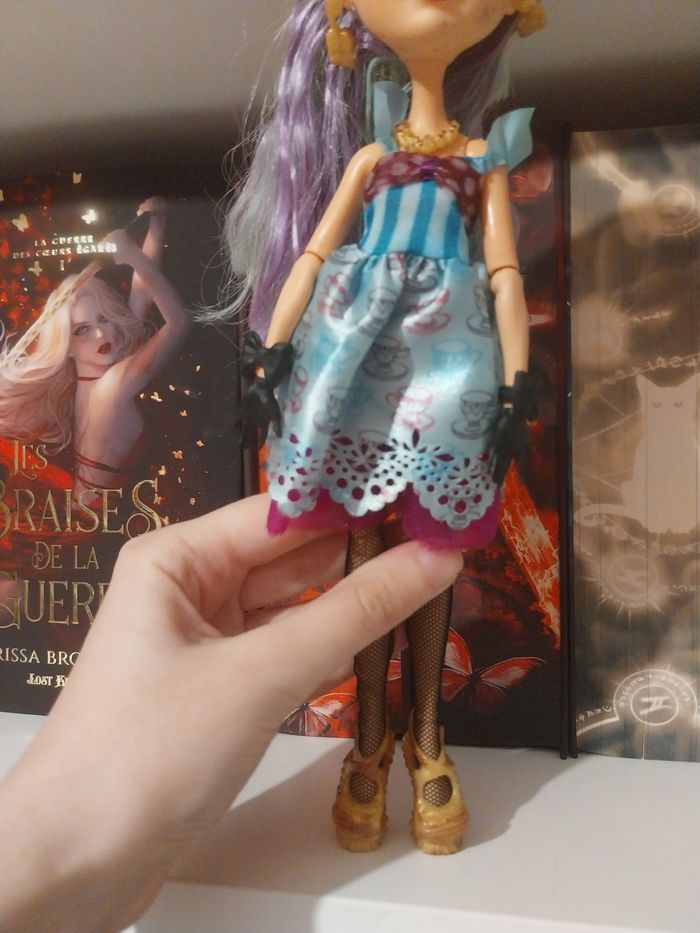 Poupée Madeline Hatter Hat Tastic Party Ever After High Mattel - photo numéro 3