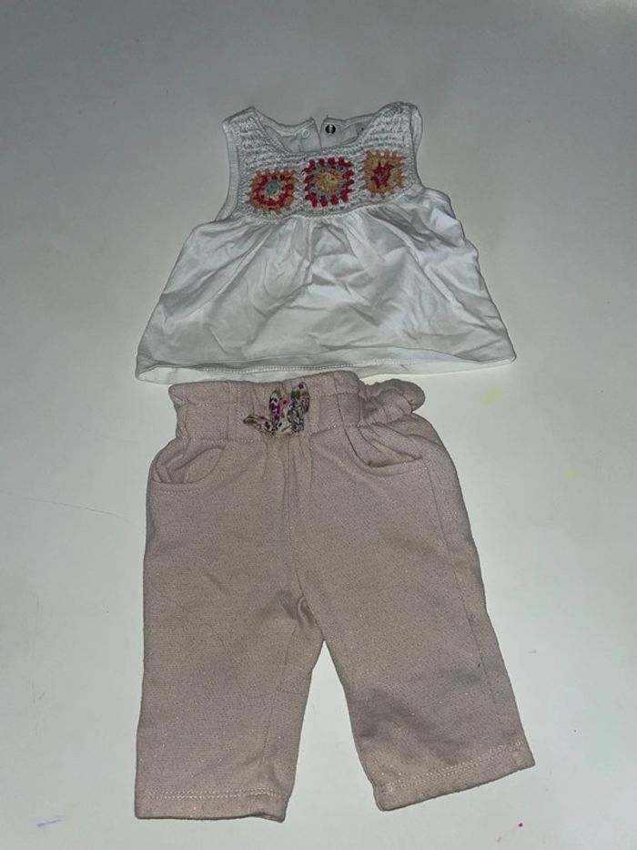 Ensemble tape à l’œil fille 3 mois