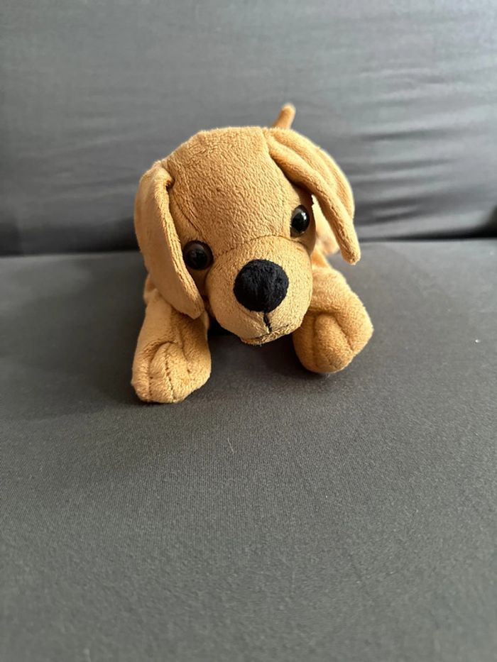 Petite peluche petit chien 25cm