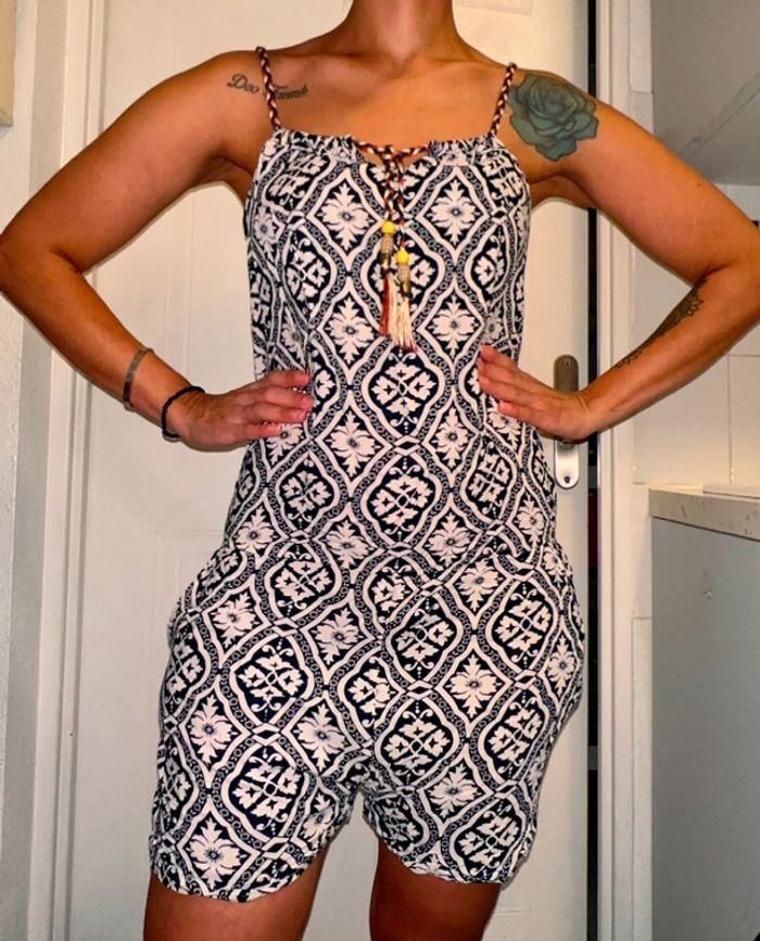 CombiShort Noir & Blanche taille S/M Comme Neuve