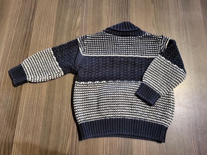 Pull taille 2 ans (86 cm) - photo numéro 2