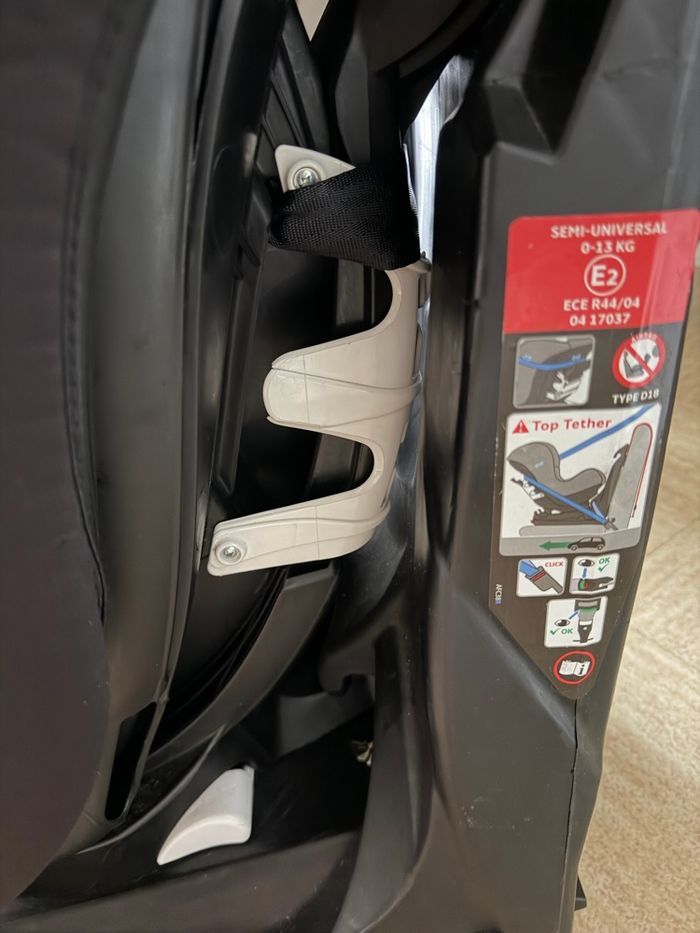 🚗 Siège auto bébé pivotant - photo numéro 3
