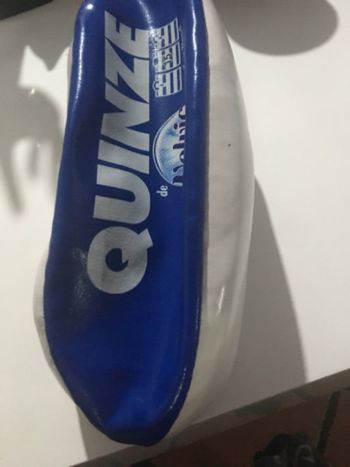 Ballon de rugby neuf pas gonflé