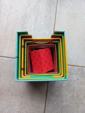 Jeu d'encastrement ferme avec nombres