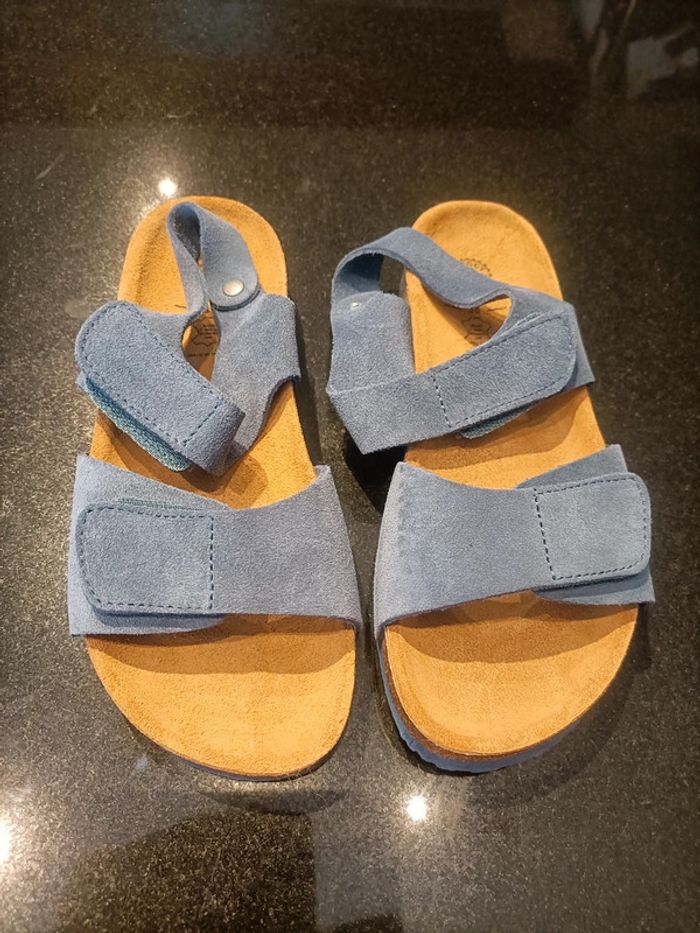 Sandales à brides cuir