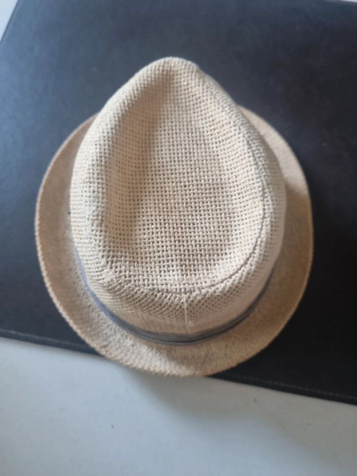 Chapeau beige - photo numéro 7