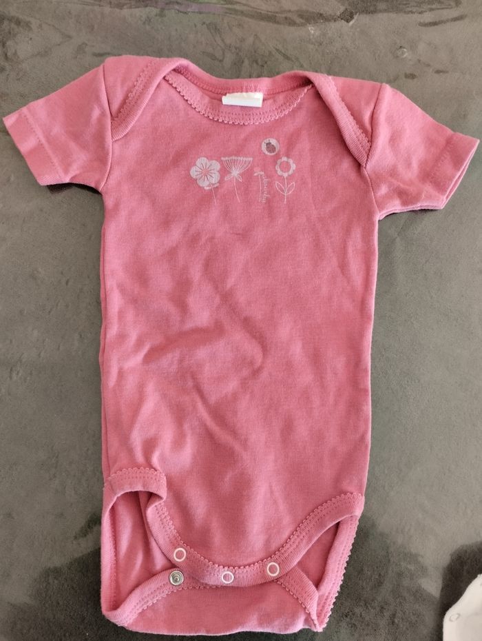 Lot 3 bodys - photo numéro 3