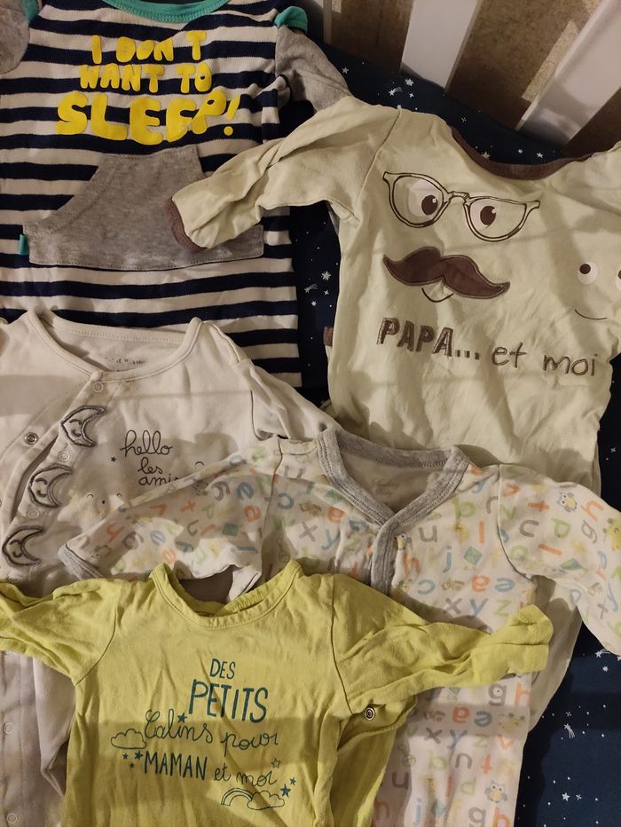 Lot de pyjamas fin 3 mois - photo numéro 2