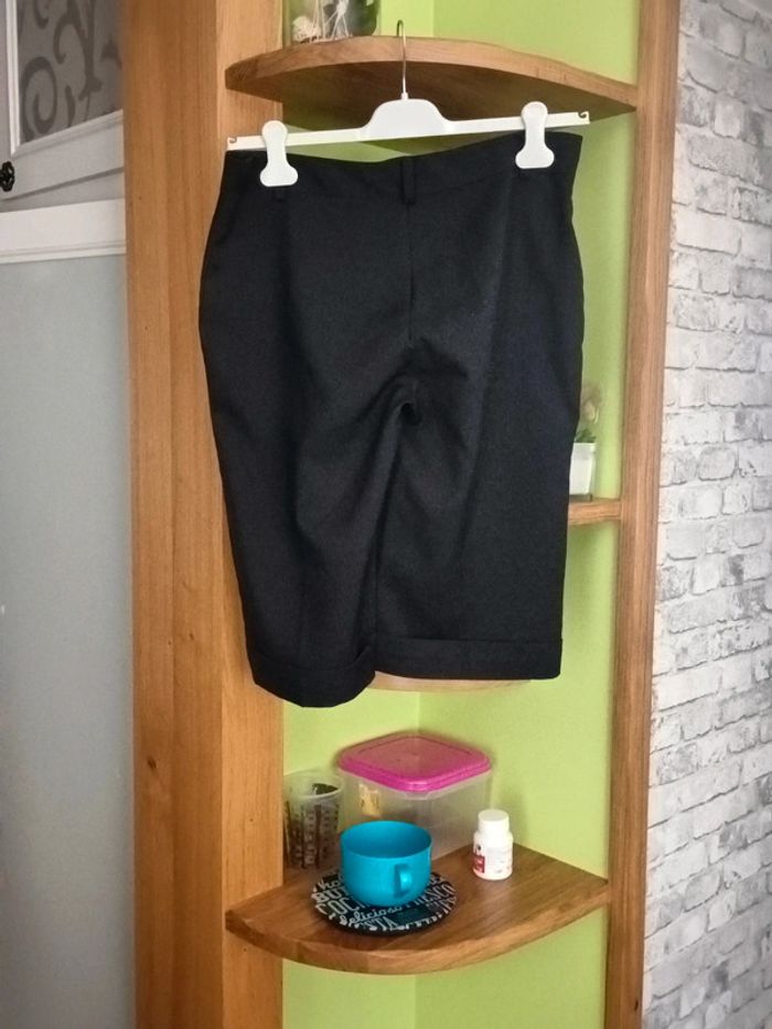Pantacourt femme taille 40 42 - photo numéro 3