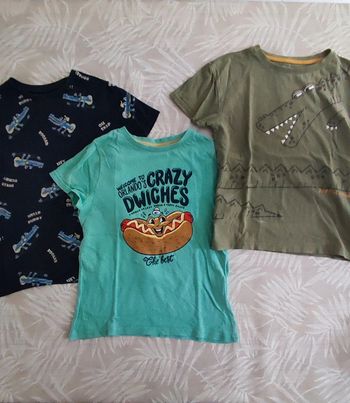 Lot 3 t-shirts