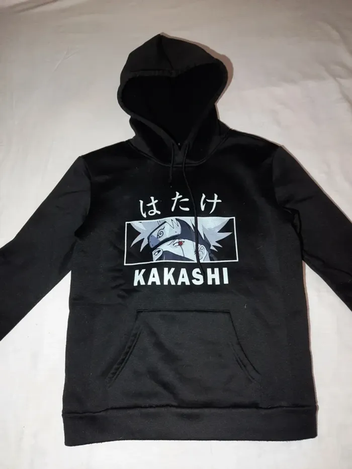 Pull à capuche kakashi