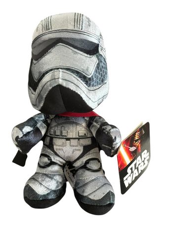 Peluche Star Wars Captain Phasma 17 cm Simba neuf