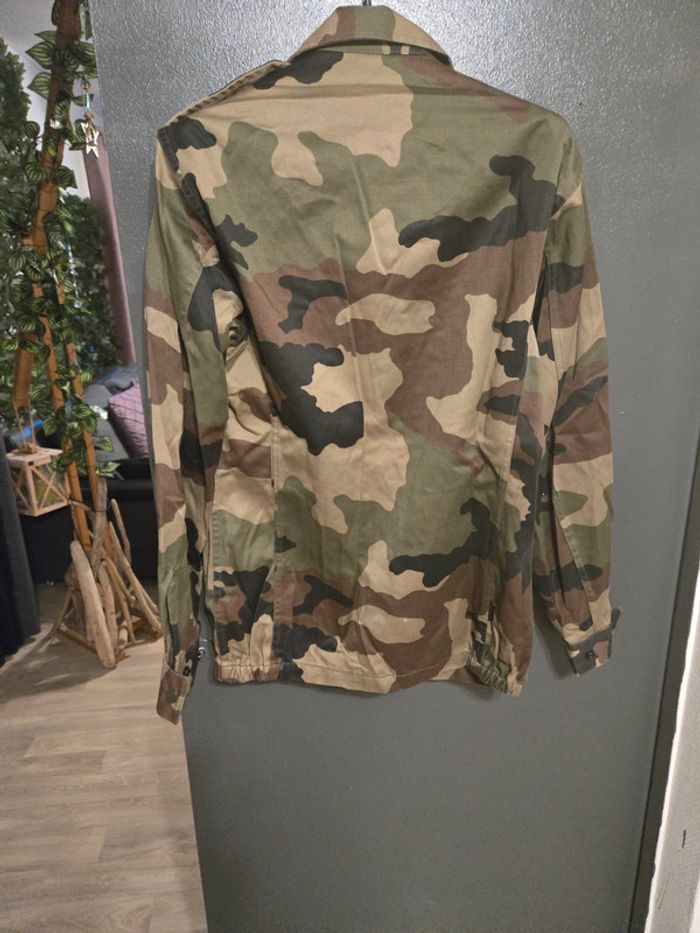 Tenue militaire - photo numéro 3