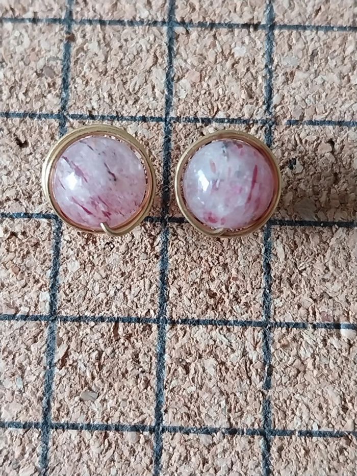 Boucle d'oreille quartz fraise