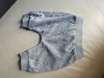 Pantalon velours kiabi 1 mois