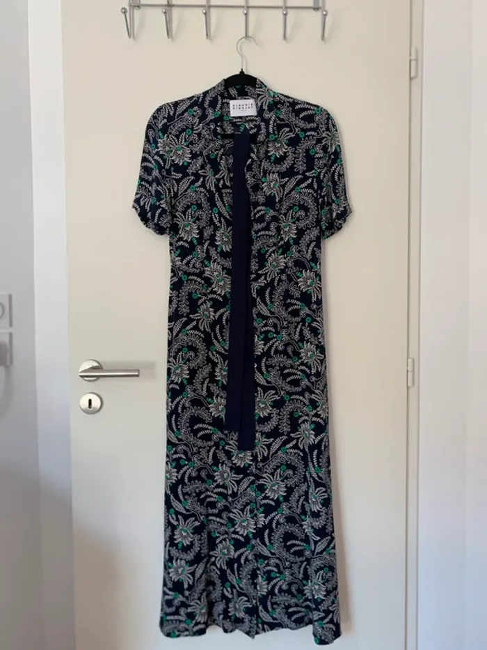 Robe chemise longue avec ceinture Claudie Pierlot taille 34/36 - photo numéro 3