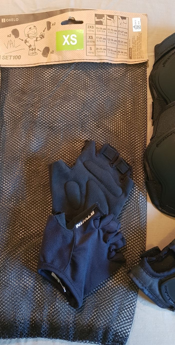 Ensemble protections rollers/skateboard + gants vélo - photo numéro 5
