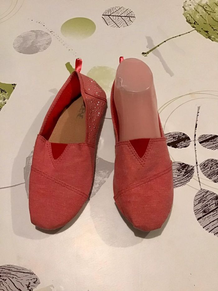 Chaussure plate ballerine rose avec strass taille 37 - photo numéro 2