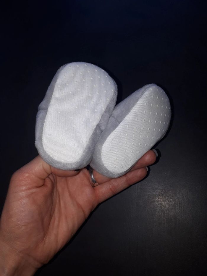 Chaussons neufs 3-6 mois - photo numéro 3