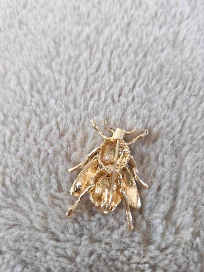 Broche bijou insecte dorée et peinte - photo numéro 3