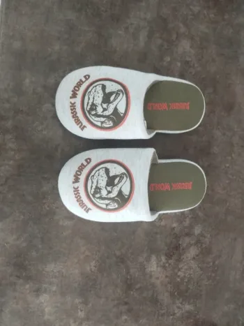 Chaussons neufs