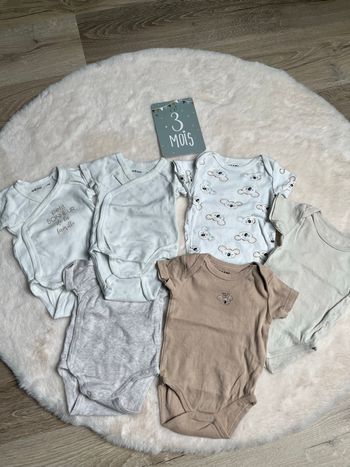 Lot de bodies été 3 mois