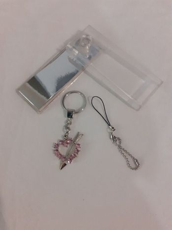 Porte clef forme coeur avec sa boite