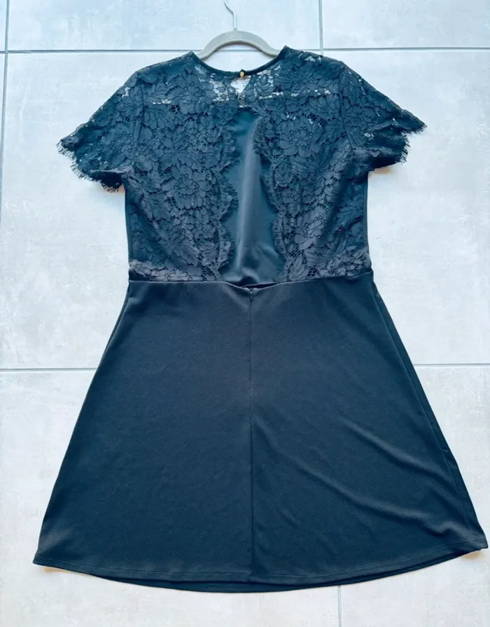 Magnifique robe Pimkie dentelle noire neuve - photo numéro 3