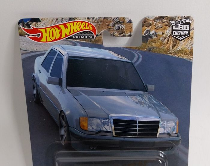 Hot Wheels Mercedes-Benz 500E Car Culture Canyon Warriors - photo numéro 3