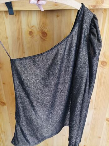 Haut asymétrique