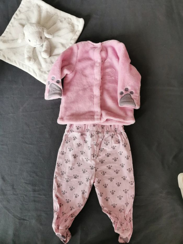 Pyjama 2 pièces 6 mois - photo numéro 3
