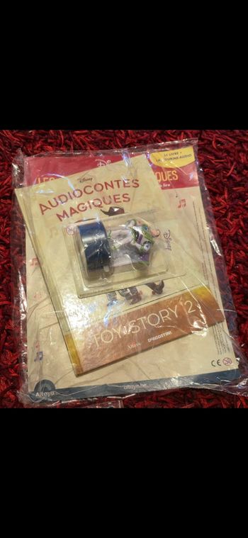 Livre et figurine 54 neuf audiocontes magiques Disney altaya audio conte compte comte magic